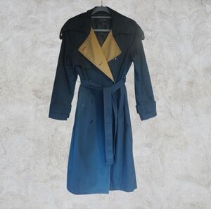 Banana Republic Trench Coat | Black | Small